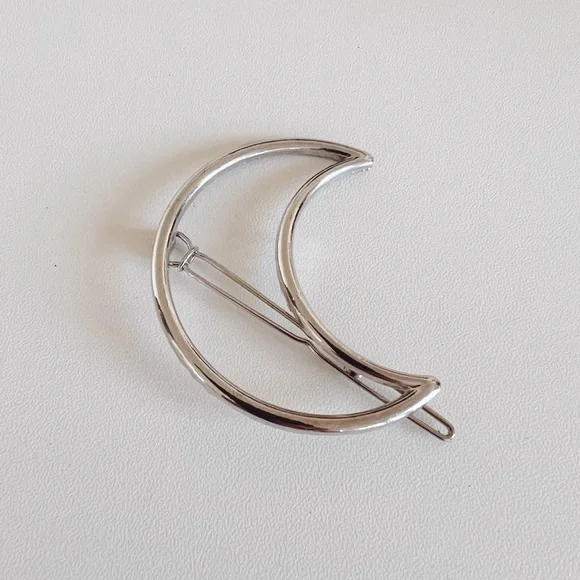 Moon Barrett - Picture 2 of 2